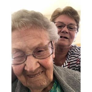 Meet your Posher, Christine